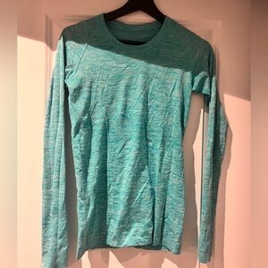 Lululemon Swiftly long sleeve 6